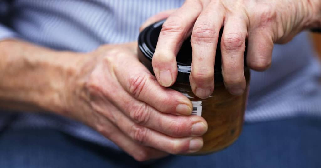 Can't open jars? This may be a sign of an underlying pathology 1 Can't open jars? This may be a sign of an underlying pathology