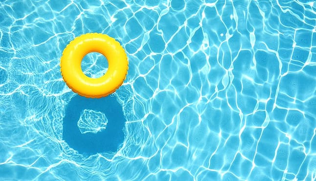 Drowning, hydrocution: the right things to do to swim safely